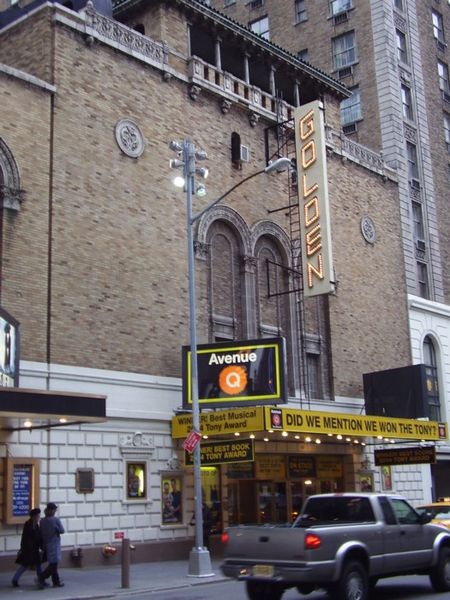 파일:Goldentheatre.jpg