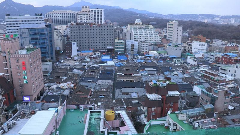 파일:익선동 한옥마을 원출저 KBS2 '다큐멘터리 3일.jpg