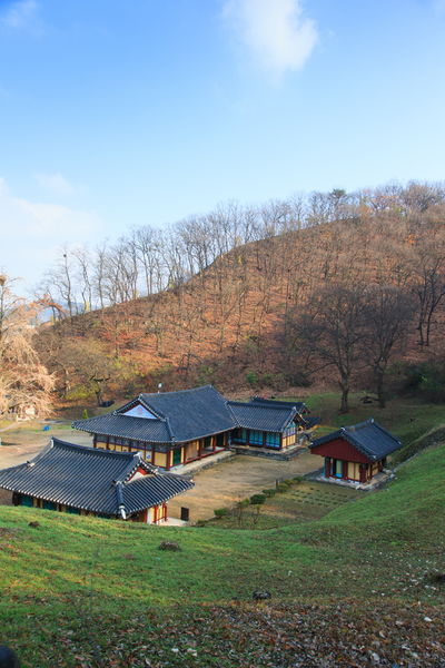 파일:공주 공산성 영은사 전경 (촬영년도 2015년).jpg